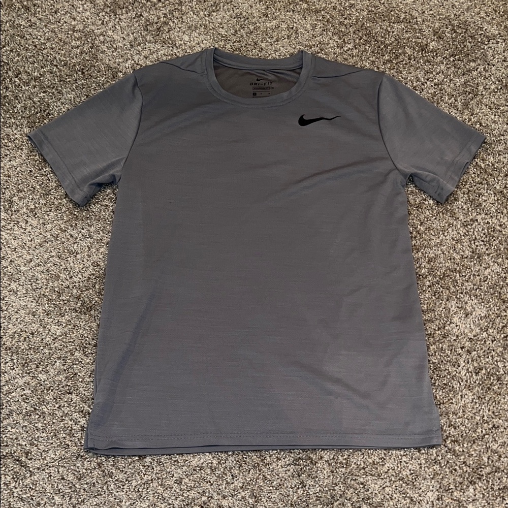 Nike Men's Charcoal Short Sleeve Tee